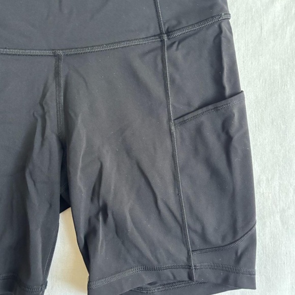 Lululemon black Fast And Free Short 6" - Picture 4 of 8